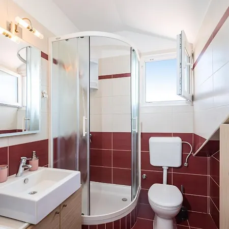 Apartment Visnja