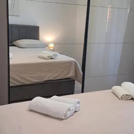 Apartment Visnja *